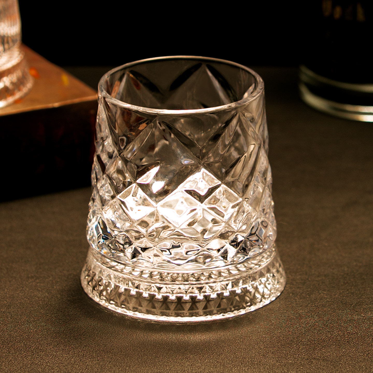 麦卡伦古典水晶玻璃旋转威士忌酒杯家用创意转转杯子高级感洋酒杯,淘宝优惠券,粉丝福利购,淘宝优惠卷