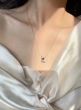 高级感爱心项链锁骨链方块金色