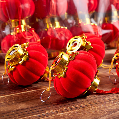 大红植绒小灯笼连串树上挂饰元旦春节户外室内装饰品批发小红灯笼 - 图1
