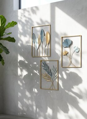 三联金色叶片轻奢客厅背景墙