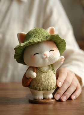 可爱猫咪搪胶手工毛衣绿帽摆件