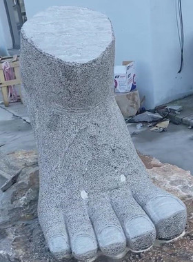 热销石雕大脚雕塑石材广场运动题材雕塑公园雕塑广场