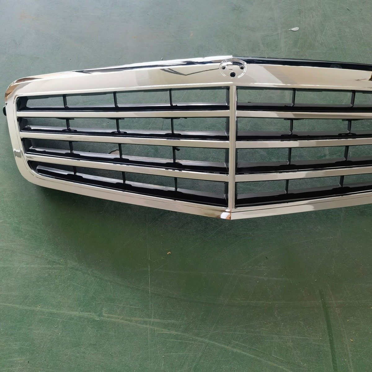 热销适用于e级w212 10-13款网格中网通风前杠栅2128800583 212880 - 图1