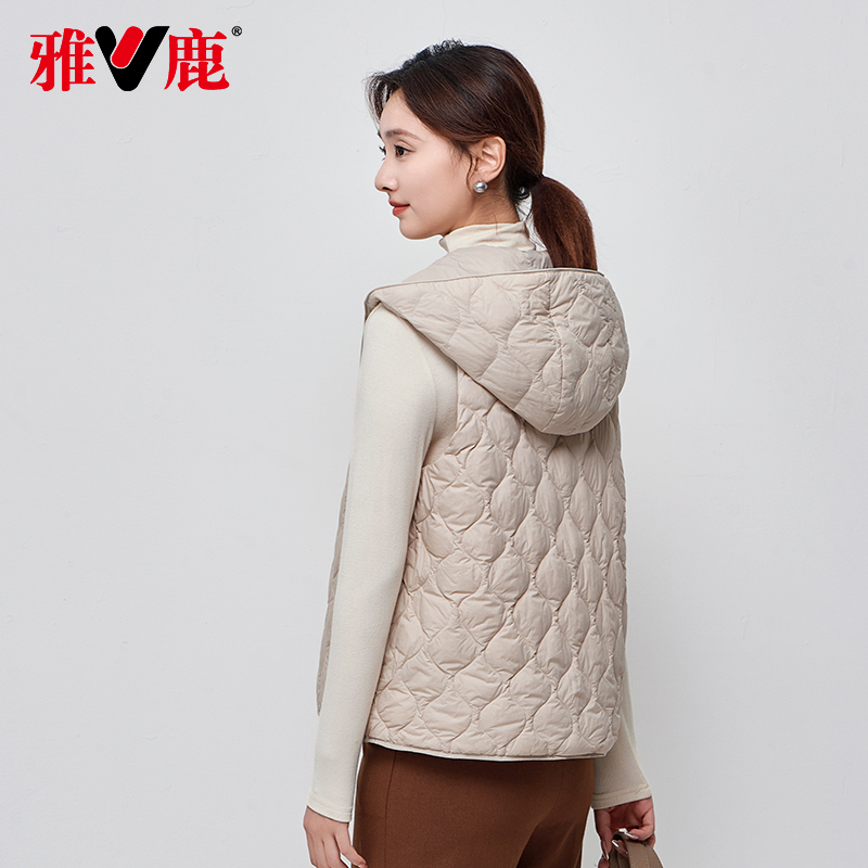 雅鹿官方旗舰店轻薄羽绒马甲女2024秋冬新款时尚连帽外穿羽绒外套