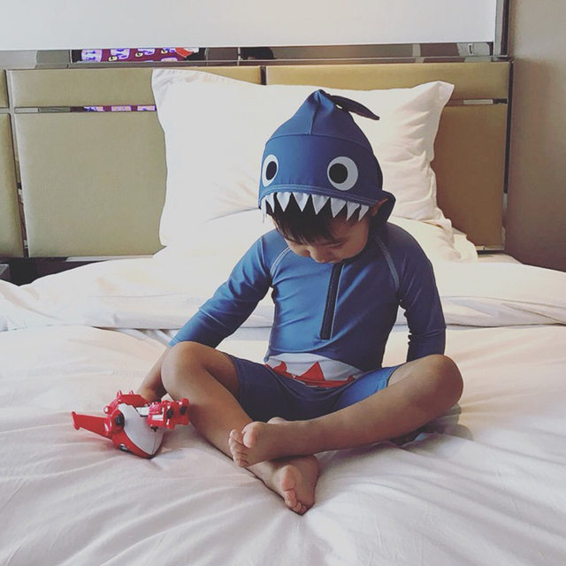 Korean cute shark long-sleeved sun protection children's swimsuit