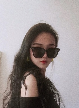 网红同款街拍潮连体女显脸小墨镜