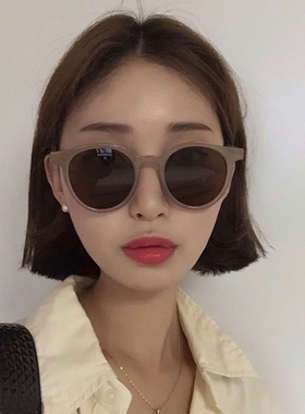 新款阿沁林小宅韩国白色太阳镜