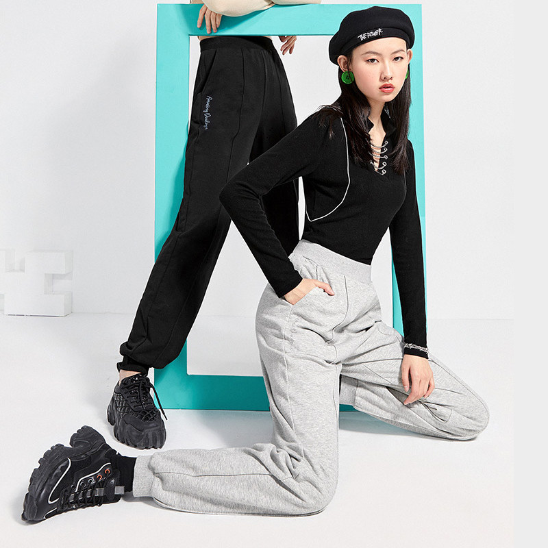 太平鸟高腰2021年秋季新款灰色卫裤 太平鸟广仁休闲裤