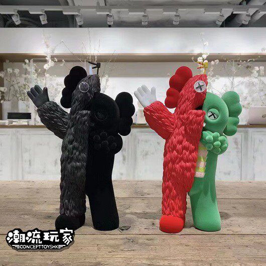 📦 How to Spot a FAKE KAWS Figure Box (and Keep Your Home