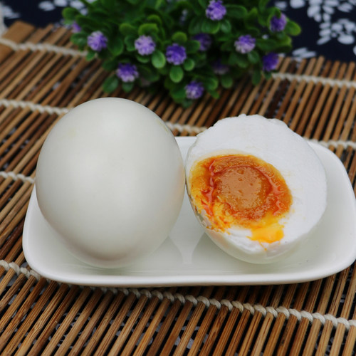 买1赠1正宗邮丹高邮咸鸭蛋65g*5枚装熟咸蛋特产农场红心流油 - 图1