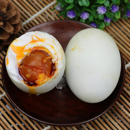 买1赠1正宗邮丹高邮咸鸭蛋65g*5枚装熟咸蛋特产农场红心流油 - 图2