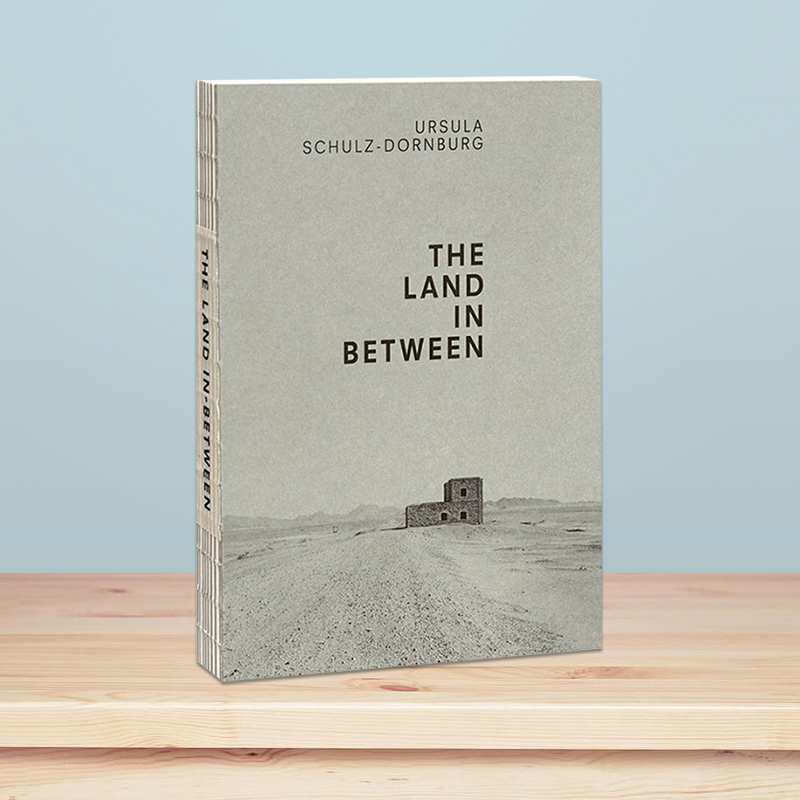 【现货】（德语版）The Land In-Between，之间之地 英文原版图书籍进口正版 Ursula Schulz-Dornburg 摄影-纪实 - 图0