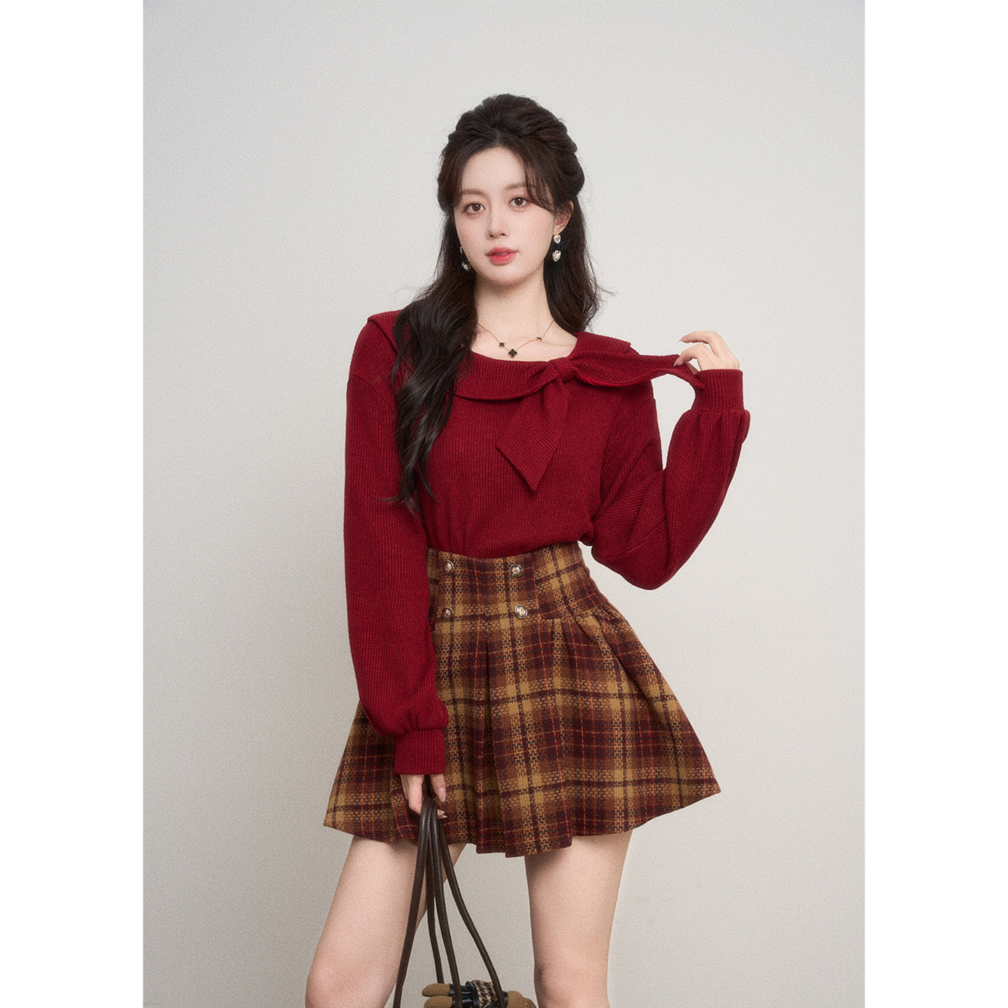 设计感小众圆领红色套头毛衣女秋冬季高级感法式针织圣诞穿搭上衣 - 图2