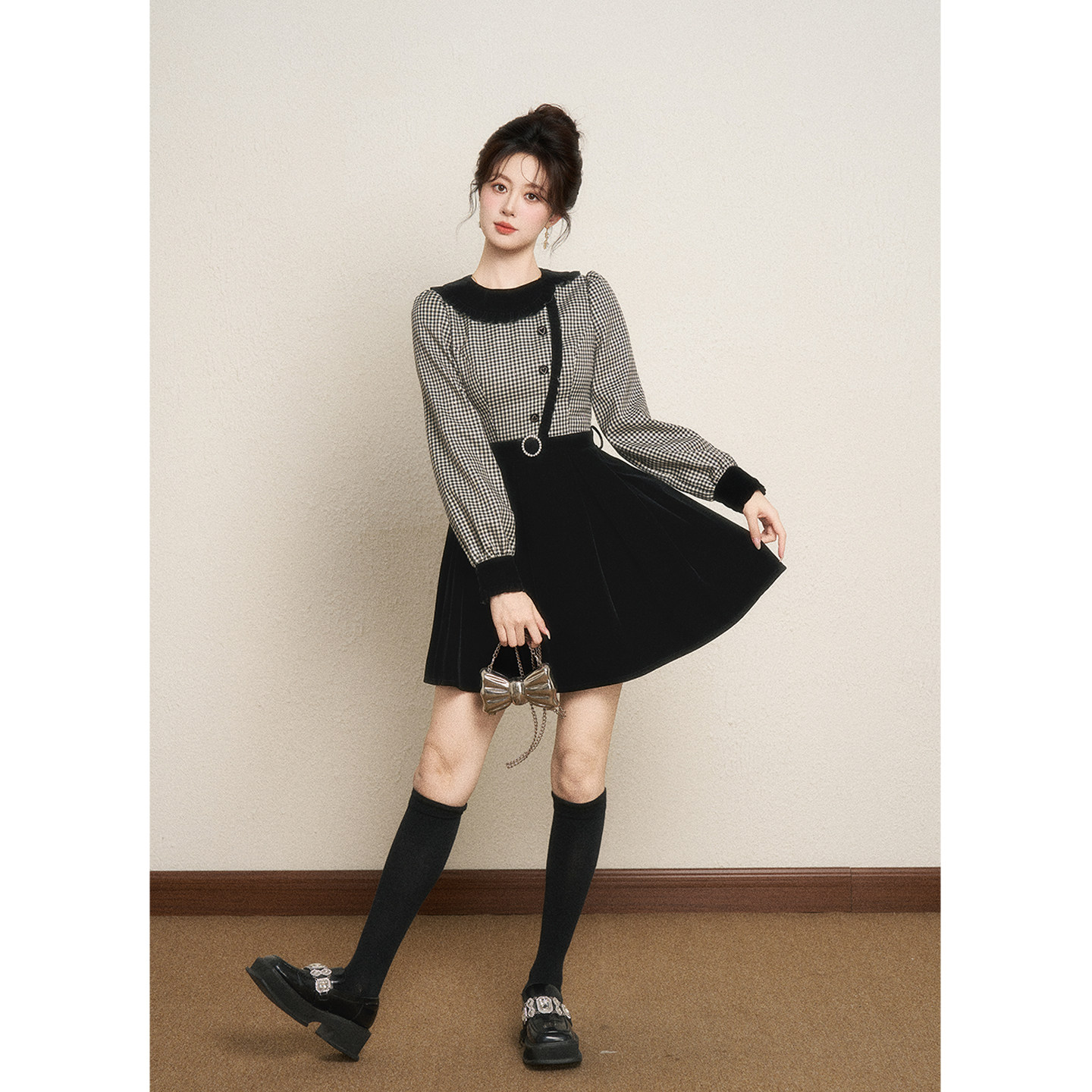 法式拼接格子假两件丝绒连衣裙女秋冬小香风气质绝美打底a字裙子