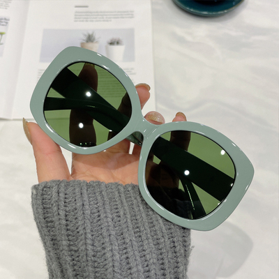 太阳镜2022年新款海边墨镜女防紫外线高级感gm夏黑色眼镜时尚复古