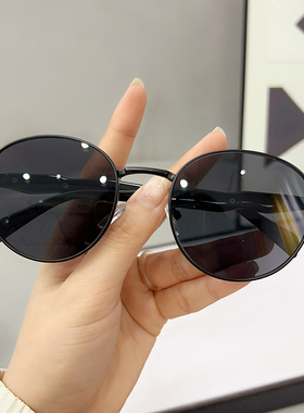 2025春夏新款墨镜女防紫外线大脸显瘦高级感太阳镜沙滩游玩街拍潮