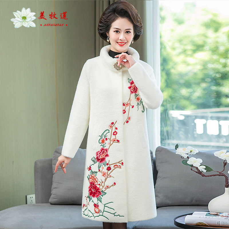 洋气妈妈秋冬中长款外套红色刺绣花 美牧莲中老年女装