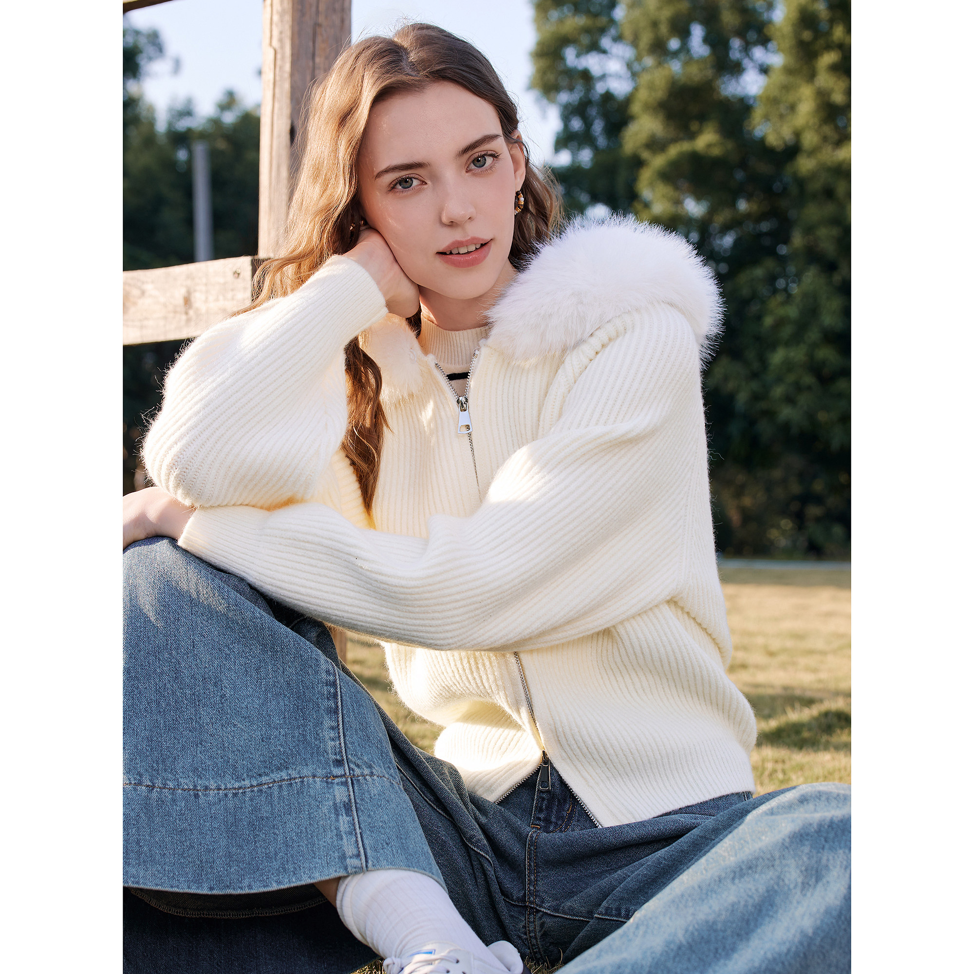 betu百图连帽毛领外套秋冬季毛衣开衫长袖保暖拉链设计小个子,淘宝优惠券,粉丝福利购,淘宝优惠卷