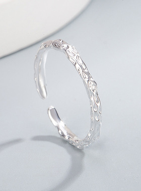 镂空爱心戒指女小众设计感气质秋冬通勤心形指环气质指戒可调节