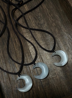 白猫眼石月亮吊坠清冷项链小众白月牙情侣闺蜜锁骨链新中式复古