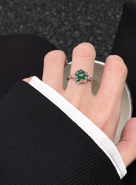 新中式绿月光戒指褶皱不规则