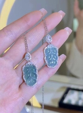 新中式天然冰种蓝水翡翠吊坠