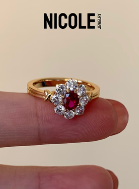 Nicole Jewelry 鸽血红色主石围镶太阳挂戒指s925银新年红色首饰