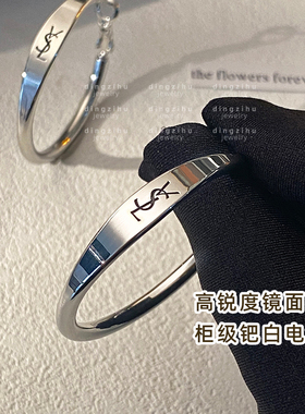 欧美银色字母大圈圈耳环女士轻奢高级感复古大气气质耳圈金属耳饰