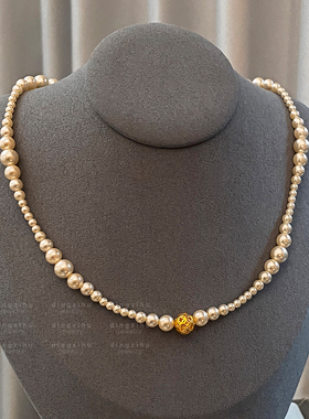 澳白色珍珠项链女轻奢复古高级感颈链镂空金色圆球高档气质锁骨链