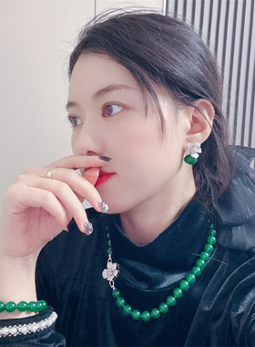 玛瑙颈链女绿色首饰高贵大气复古