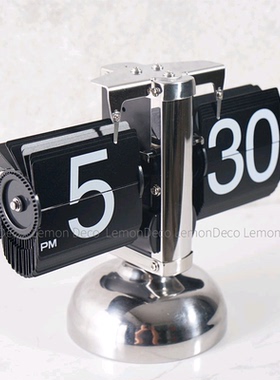 座钟简约现代风机械样板间摆件