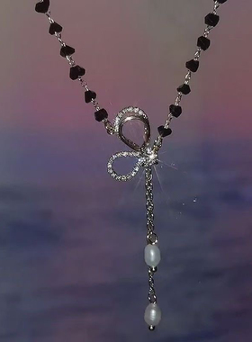 2025年新款蝴蝶结锆石项链轻奢百搭黑水晶锁骨链淡水珍珠项链