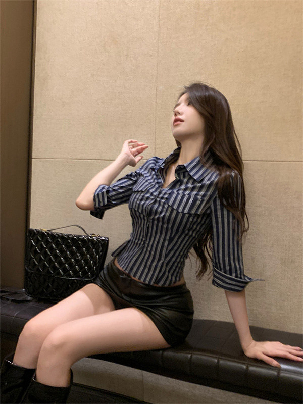 纯欲风美式辣妹条纹长袖衬衫女修身性感收腰短款衬衣设计感上衣秋,淘宝优惠券,粉丝福利购,淘宝优惠卷