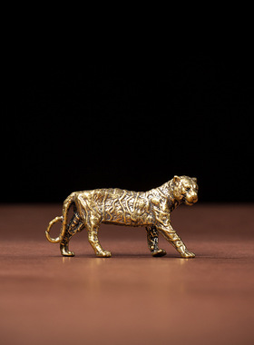 中式古典铜器老虎文镇书桌摆件古铜茶宠实心黄铜老虎蝉意摆放