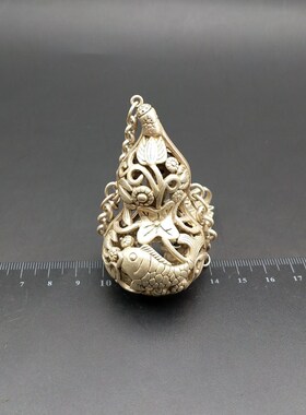 古玩杂项老银饰收藏老银匠手工雕刻葫芦连年有余香囊银器挂件旧货