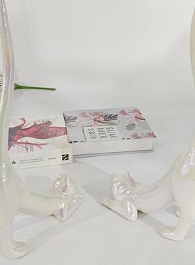 现代轻奢陶瓷电镀银卡通慵懒猫摆件客厅卧室儿童房样板间软装饰品