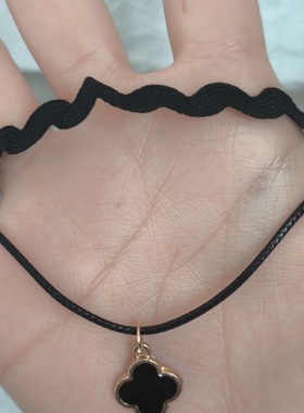 2025新款首饰配饰颈链女黑色四叶草项链高级感轻奢小众锁骨