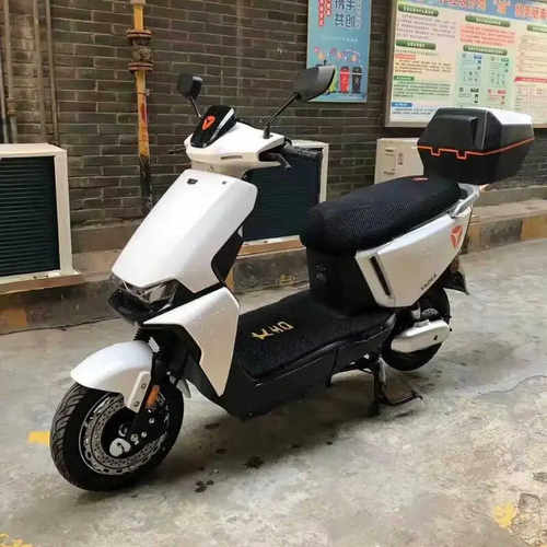 适用雅迪冠能欧骏运动版配件全车外壳塑料件后脚踏后视镜平叉护板 - 图0