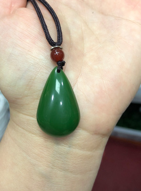 水滴玉石吊坠情侣款项链菠菜绿