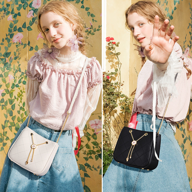 欧时纳女2020新款潮小ck单肩水桶包 欧时纳联诚女士包袋