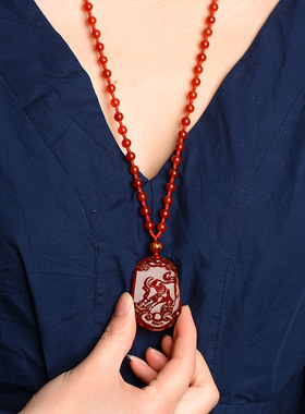 正品红玛瑙玉髓吊坠十二生肖玉吊坠本命年特价挂坠男女款玉石吊坠