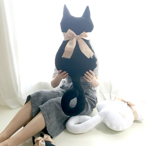 蝴蝶结猫咪抱枕毛绒玩具公仔安抚玩偶家居靠垫靠枕卧室沙发装饰 - 图2