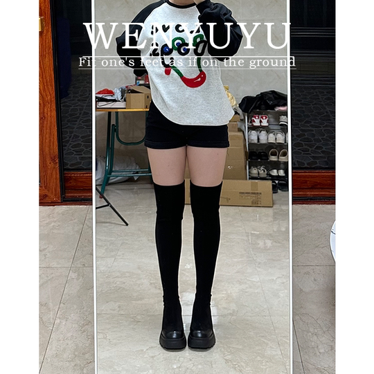 Wen Yuyu elastic leggings to increase the height and slimming over-the-knee boots
