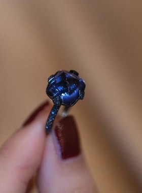 黑金戒指暗黑系糖塔坦桑蓝皓石戒