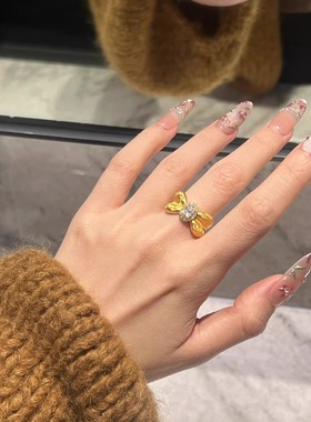 新中式戒指金色拉丝鎏金椭圆鸽子闪钻蝴蝶结指环女小众贵气感手饰