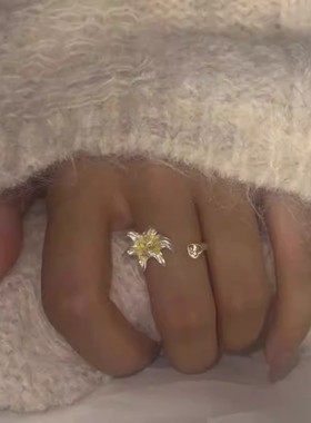 新中式立体百合花戒指清冷感花朵开口指环四色百搭国风复古设计