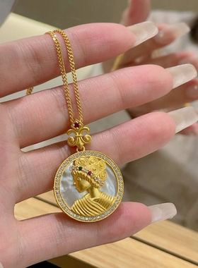 复古宫廷风白贝女王金色项链
