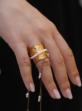 复古珍珠流苏18k金色肌理纹戒指宫廷风指环小众轻奢高级感首饰女