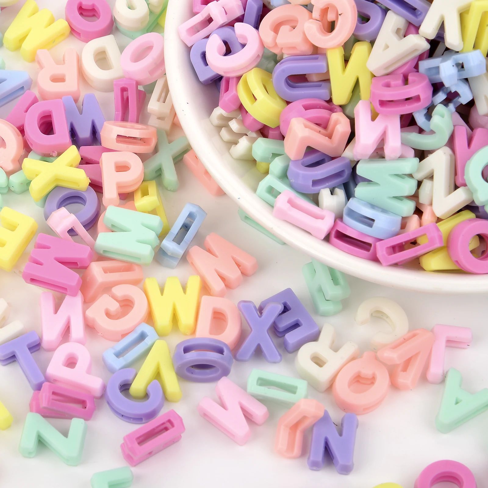 100pcs Acrylic Letter Alphabet Charms Pendants For DIY Neckl - 图3