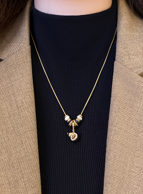 金色圆环微镶虎眼石葫芦吊坠项链